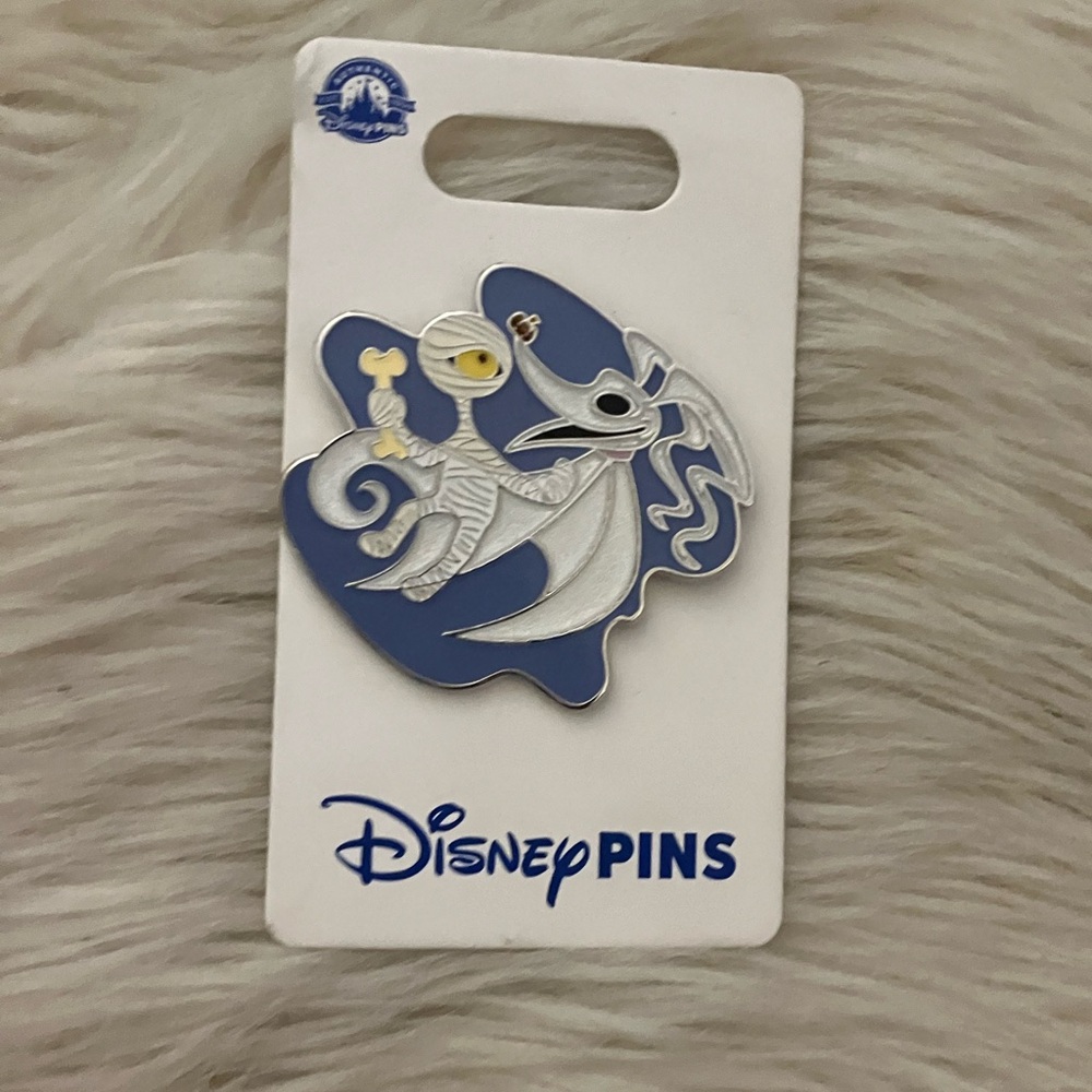 Disney Nero Collector pin - trade or collect NWT